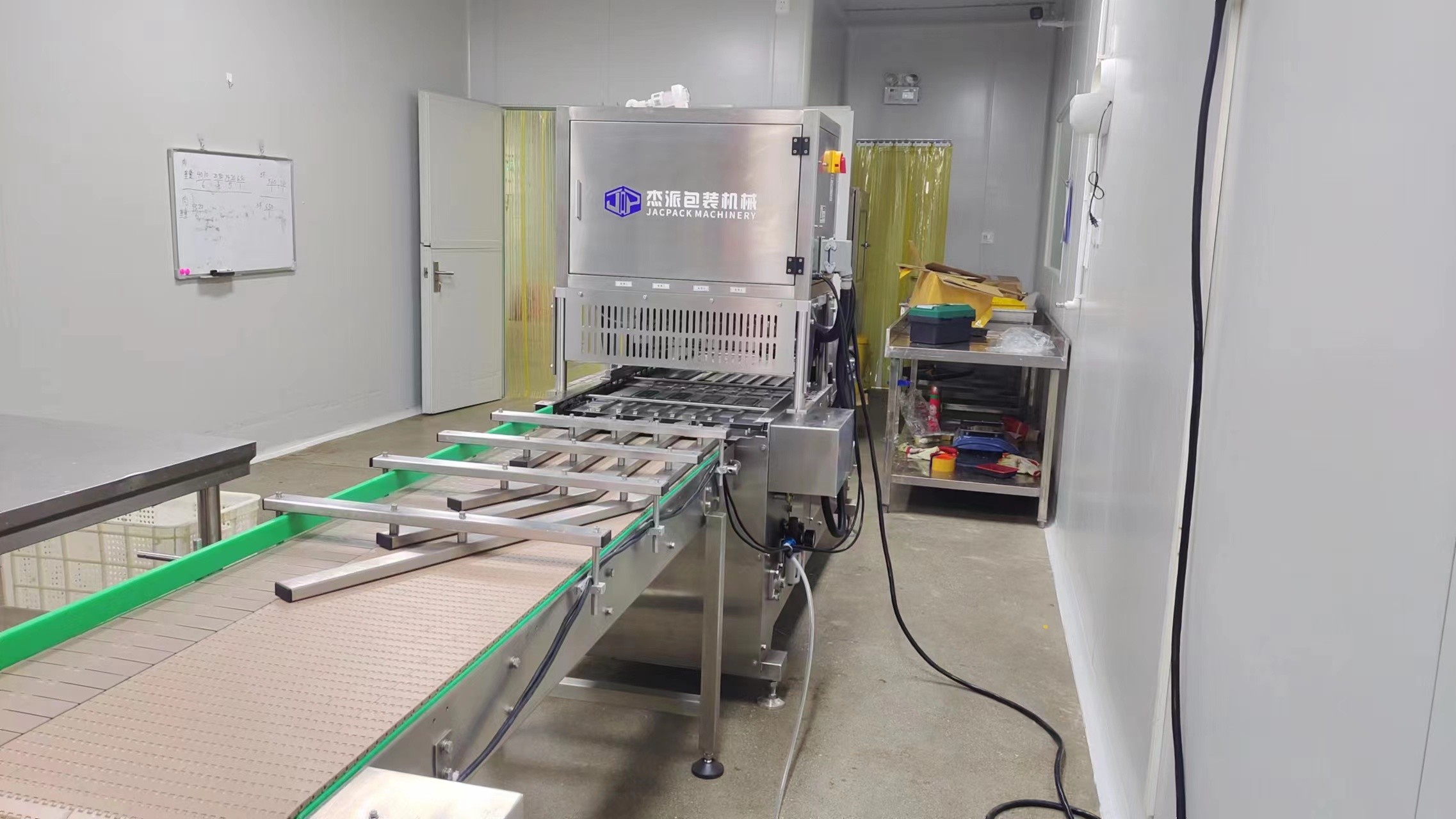 Blog công ty mới nhất về Việc trao quyền cho tự động hóa: Chuyển đổi và nhảy vọt trong máy đóng gói tự động